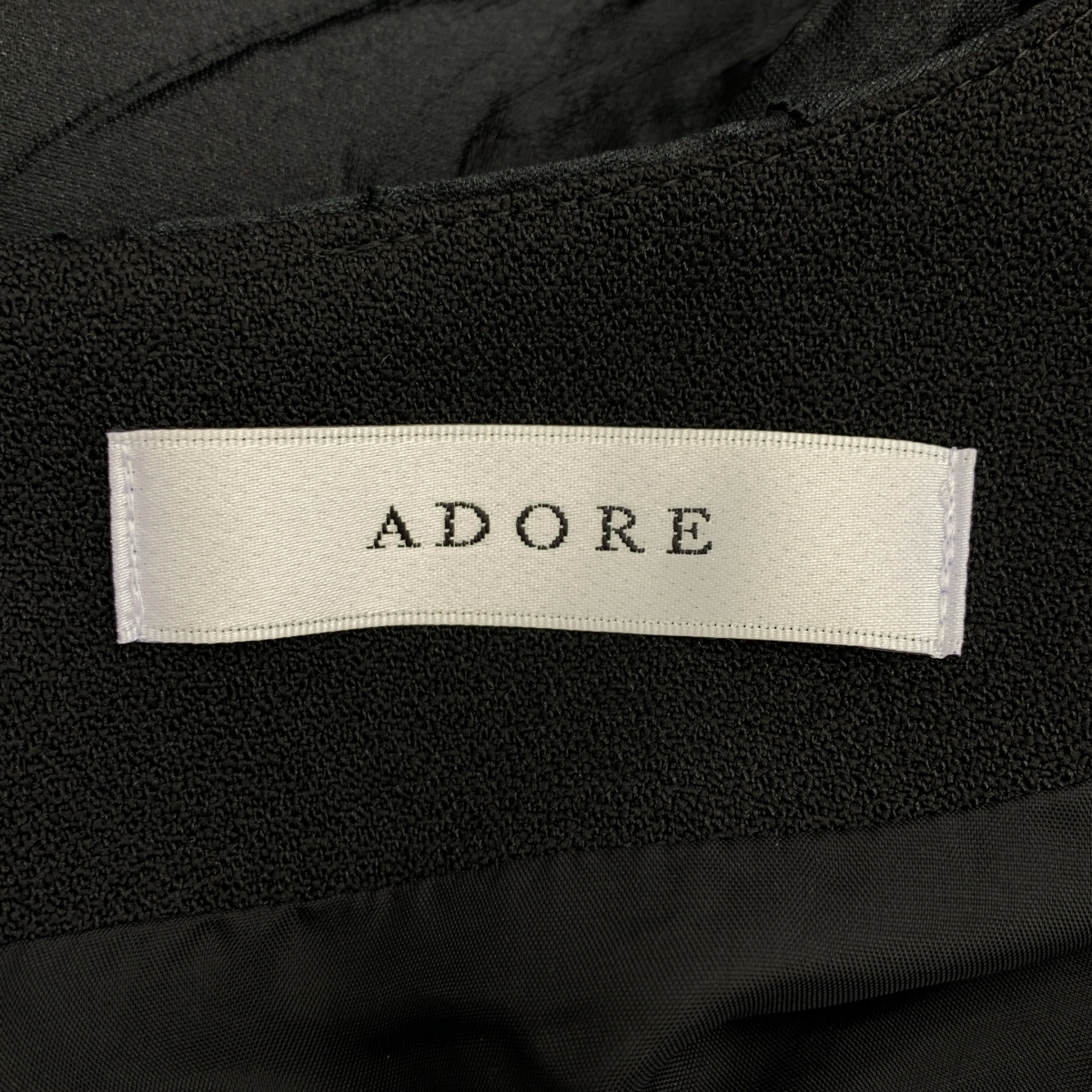 ADORE / アドーア キーネック バック異素材 プルオーバー ワンピース