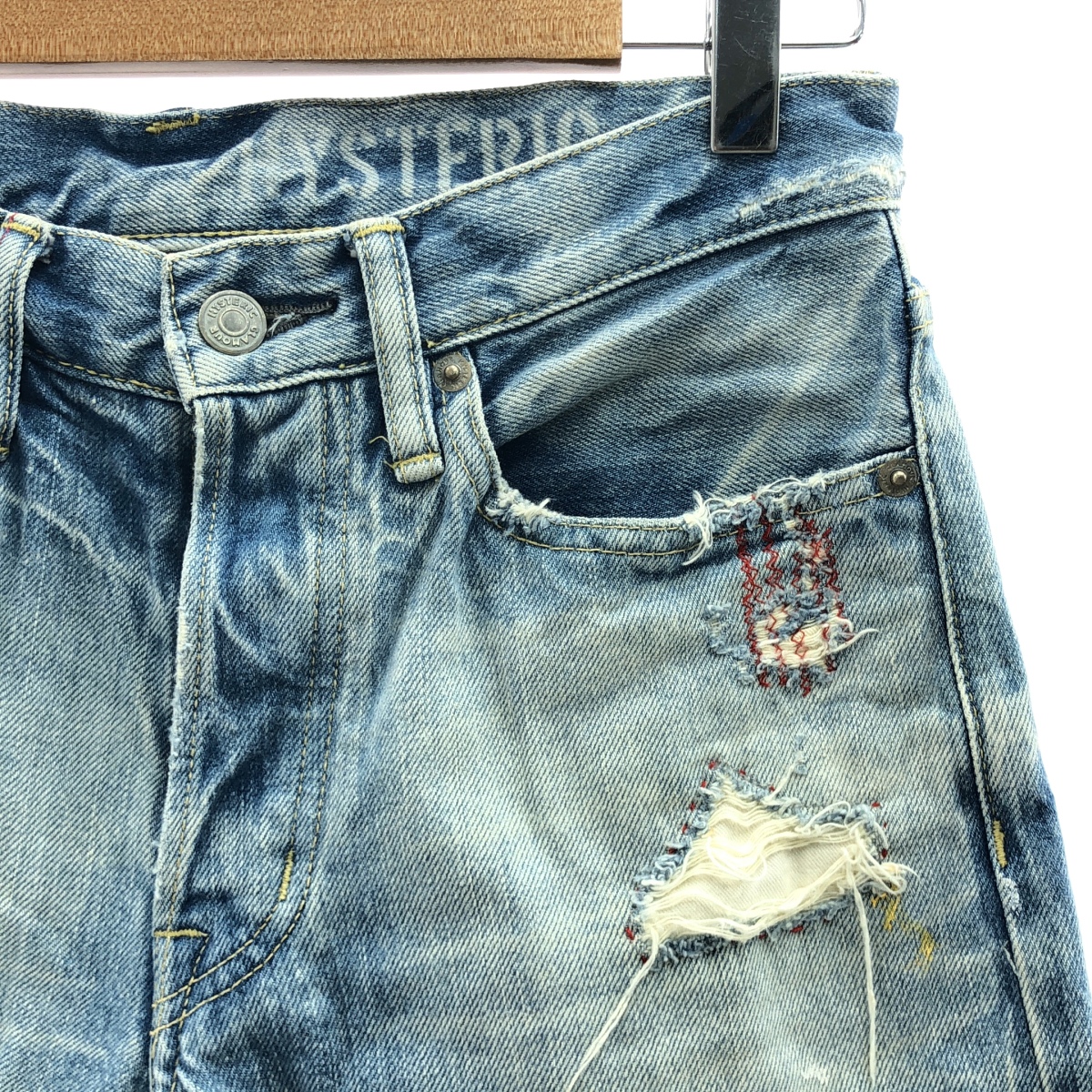 HYSTERIC GLAMOUR / ヒステリックグラマー ダメージ加工 スタッズ パッチワーク セルビッチ デニムパンツ