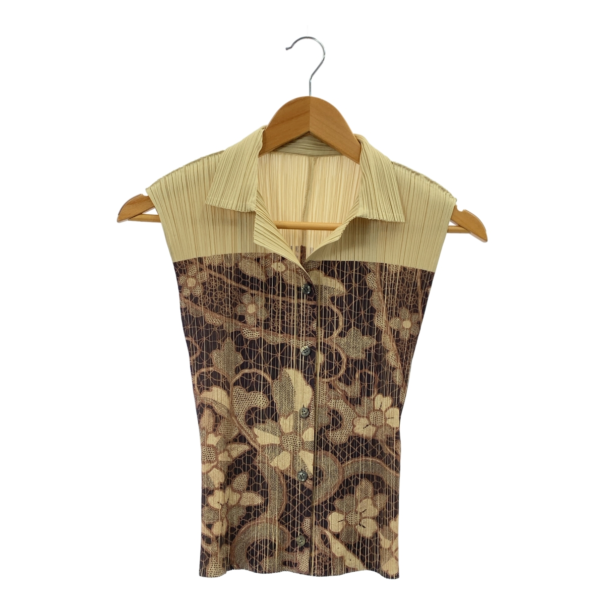 PLEATS PLEASE ISSEY MIYAKE