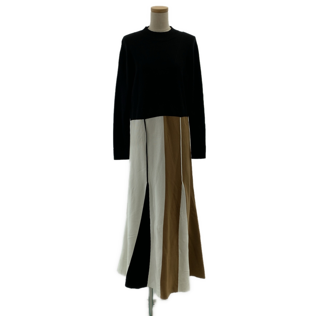 ADORE / アドーア