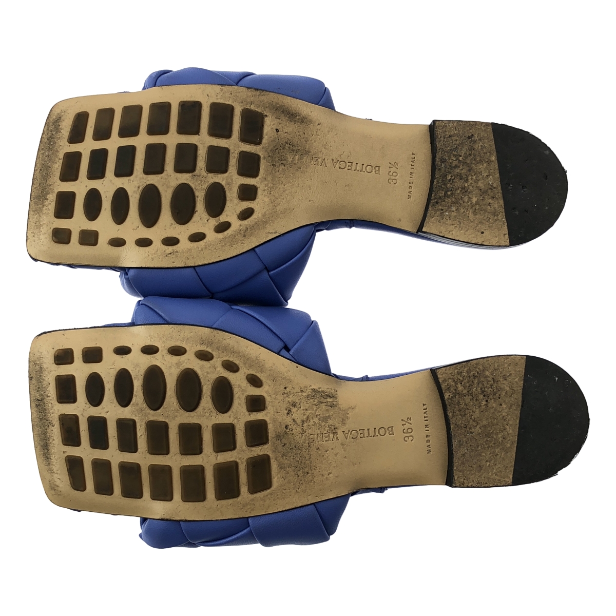 BOTTEGA VENETA / ボッテガヴェネタ イントレチャート スクエアトゥ フラットサンダル