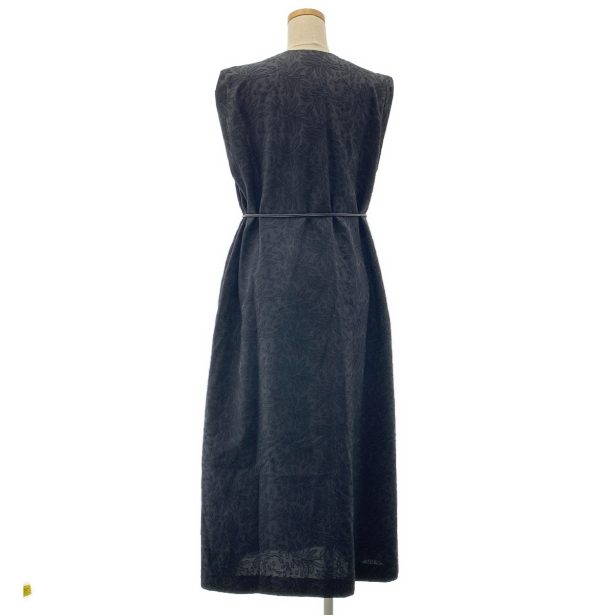 TOMORROWLAND collection / トゥモローランドコレクション ベルテッド リーフエンブロイダリー キーネック ドレス ワンピース