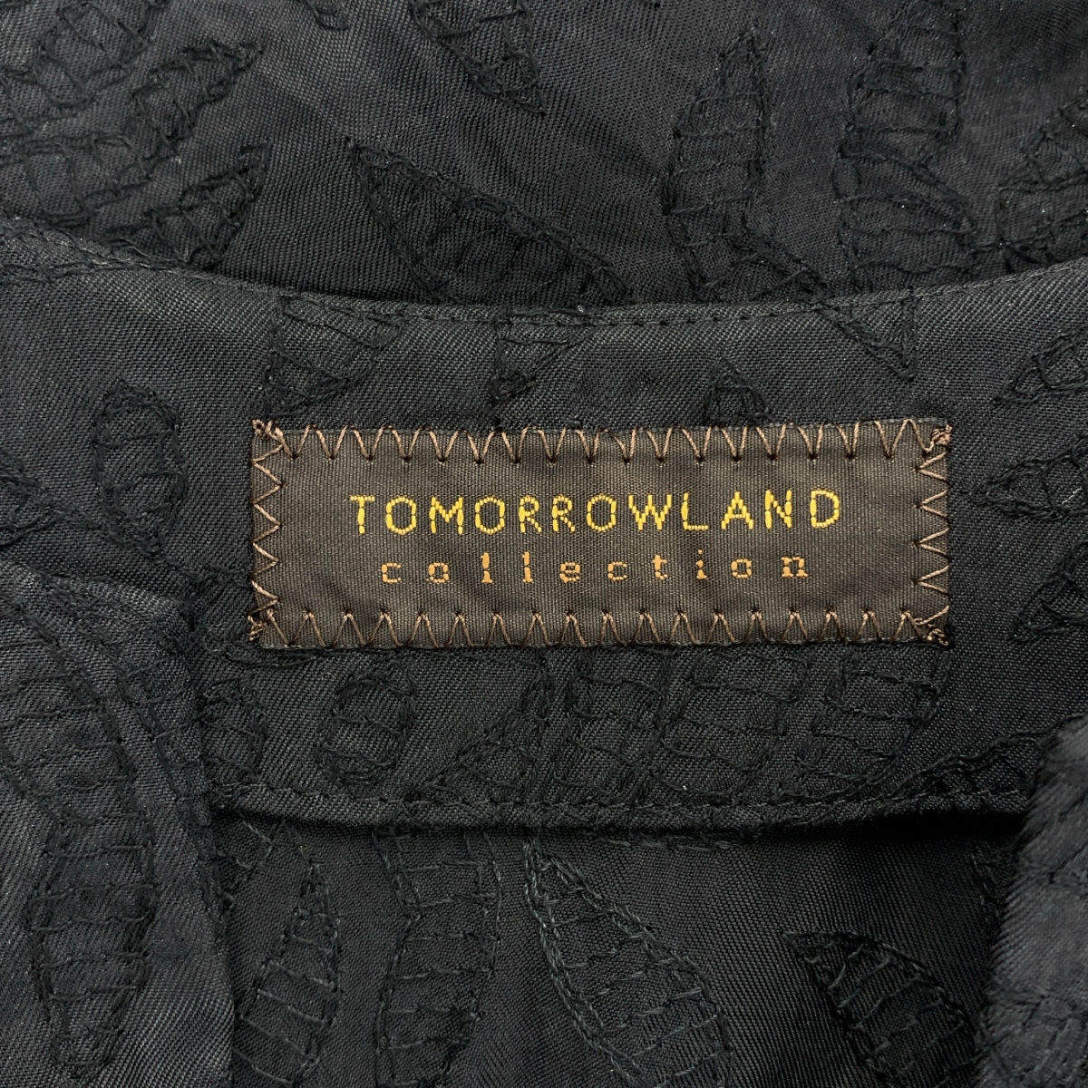 TOMORROWLAND collection / トゥモローランドコレクション ベルテッド リーフエンブロイダリー キーネック ドレス ワンピース