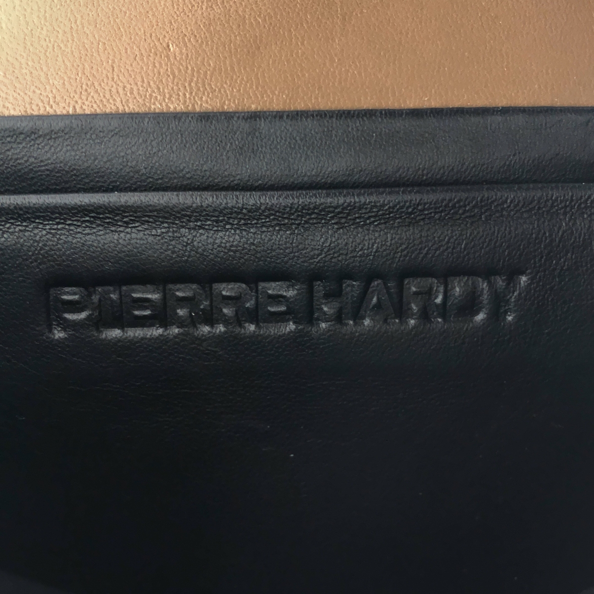 PIERRE HARDY / ピエールアルディ QV08 / アルファ 2way ショルダー付き レザー フラップ ハンドバッグ