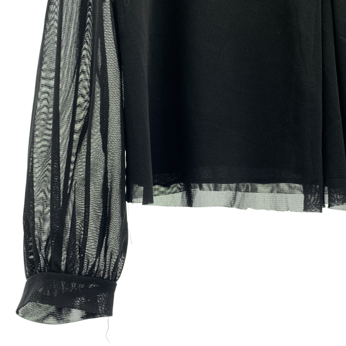 VIVIENNE TAM / ヴィヴィアンタム チュール スリーブ ハイネック カットソー ブラウス / 裏地付き