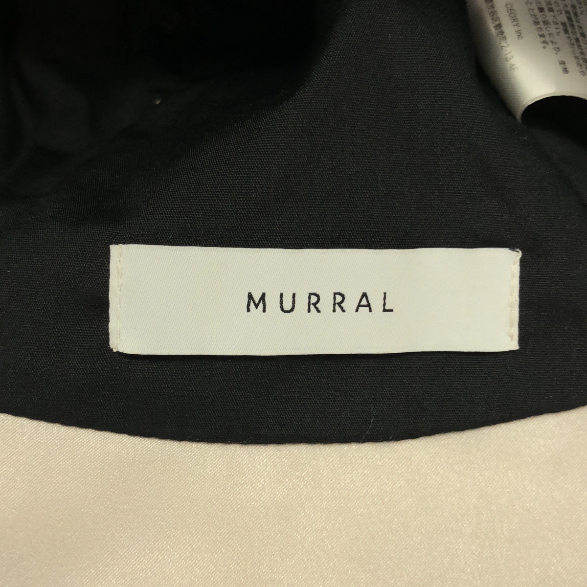 MURRAL / ミューラル エンブロイダリー バケットハット 帽子