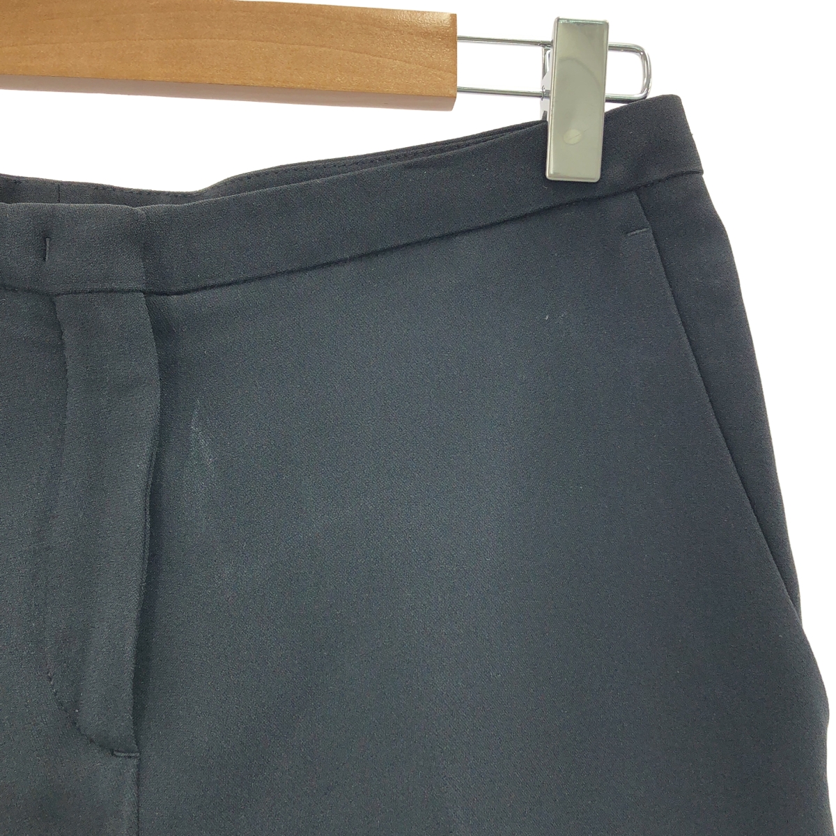 N°21 / ヌメロヴェントゥーノ スパンコール フェザー テーパード パンツ