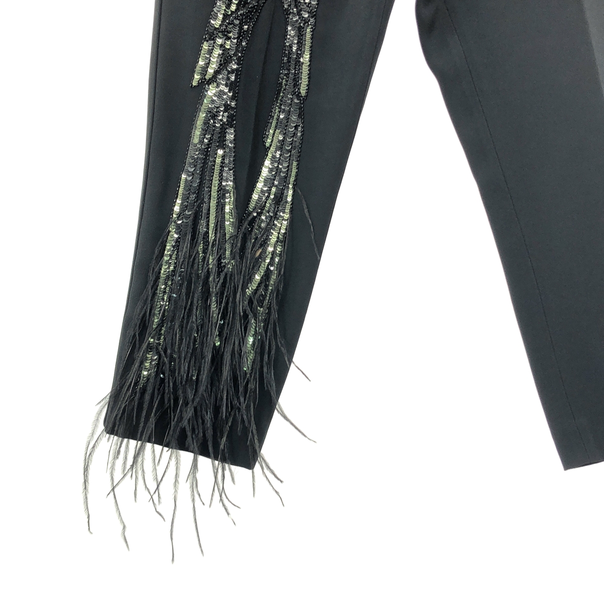 N°21 / ヌメロヴェントゥーノ スパンコール フェザー テーパード パンツ