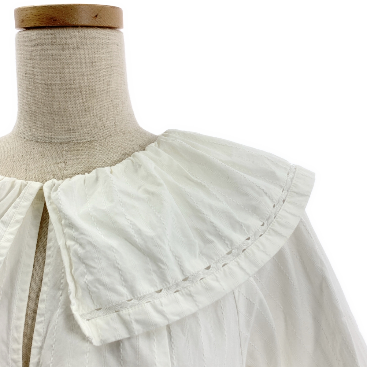 ne Quittez pas / ヌキテパ Poplin Dobby Zigzag Tape Big Collar Dress / ギャザー ボリューム ドレス ワンピース / 裏地付き