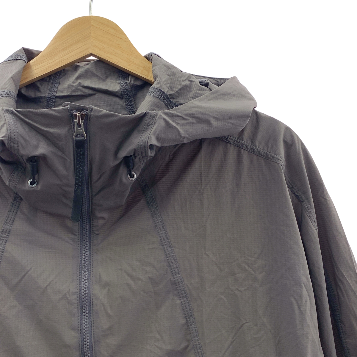 Goldwin / ゴールドウィン GZ15105 / パラシュートシードジャケット / ユニセックス / パッカブル 収納袋付き