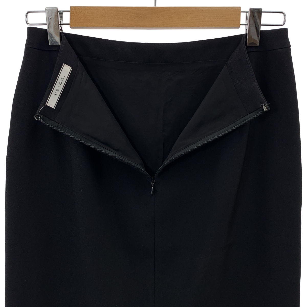 BEIGE， / ベイジ セットアップ ノーカラー ジャケット / バックジップ スカート / 総裏地