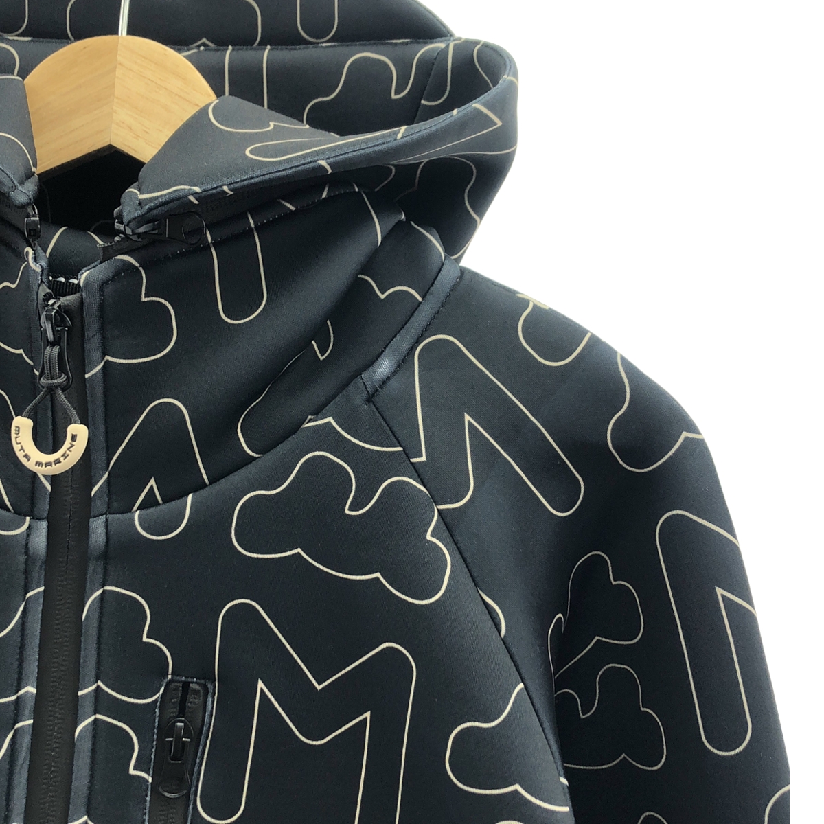 MUTA / ムータ ロゴ 総柄 ボンディング パーカー ジャケット