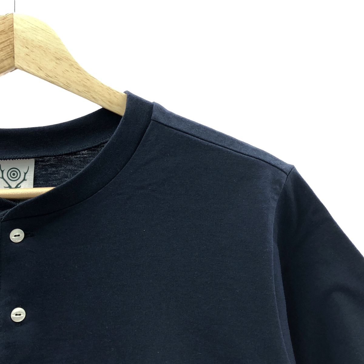 South2West8 S2W8 / サウスツーウエストエイト エンブロイダリー ロゴ ヘンリーネック Tシャツ カットソー