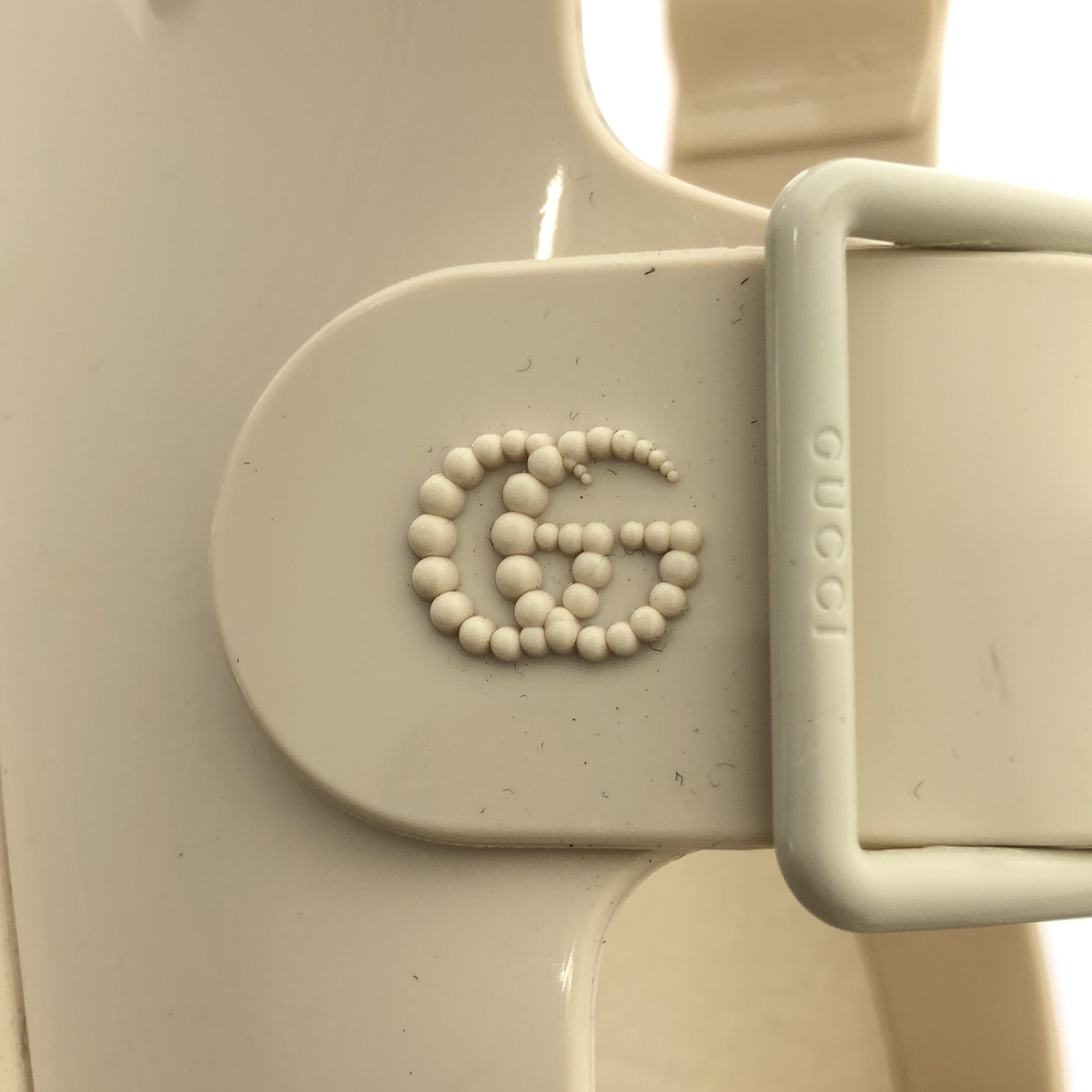 GUCCI / グッチ パテントレザー ミニダブルG ストレップ サンダル