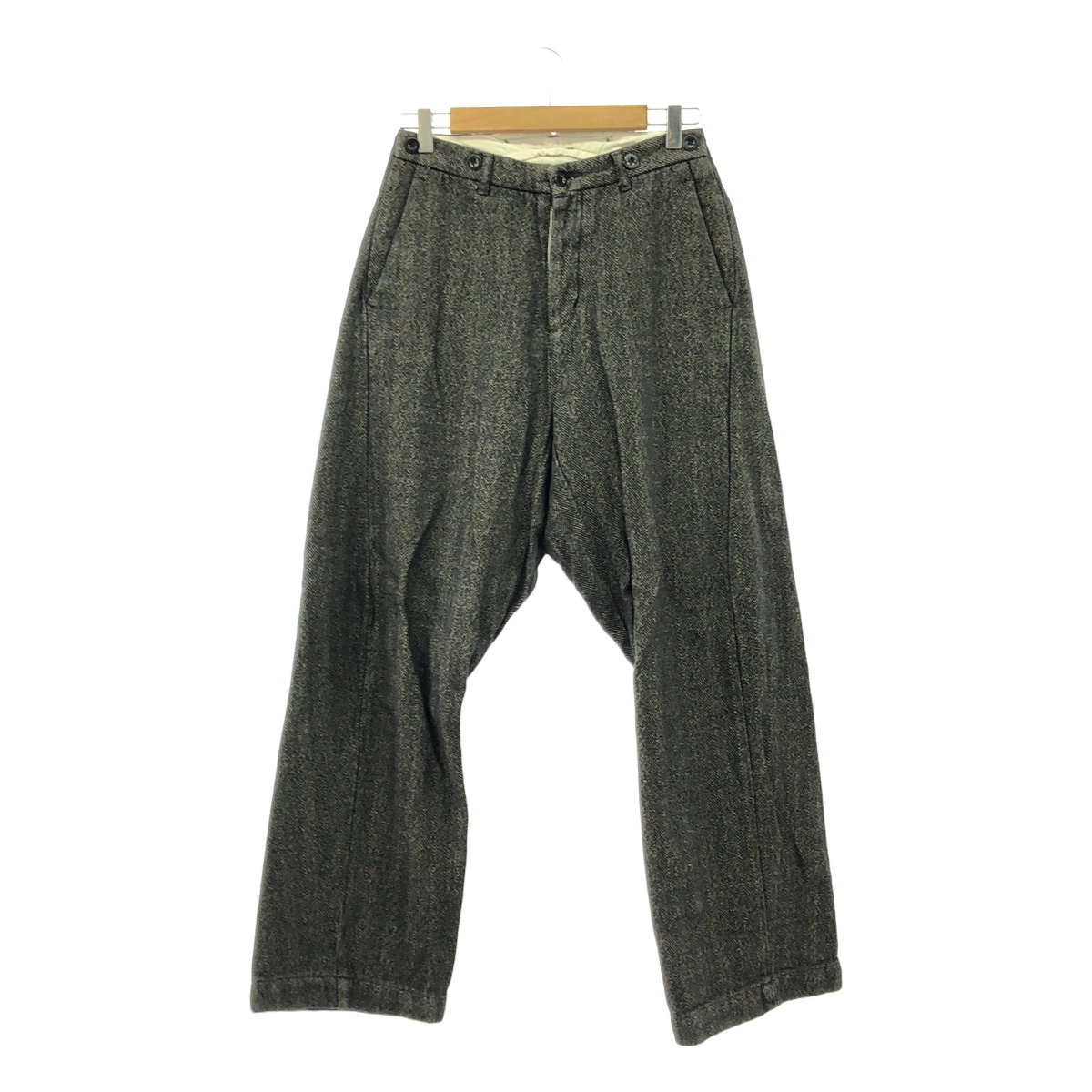 GARMENT REPRODUCTION OF WORKERS