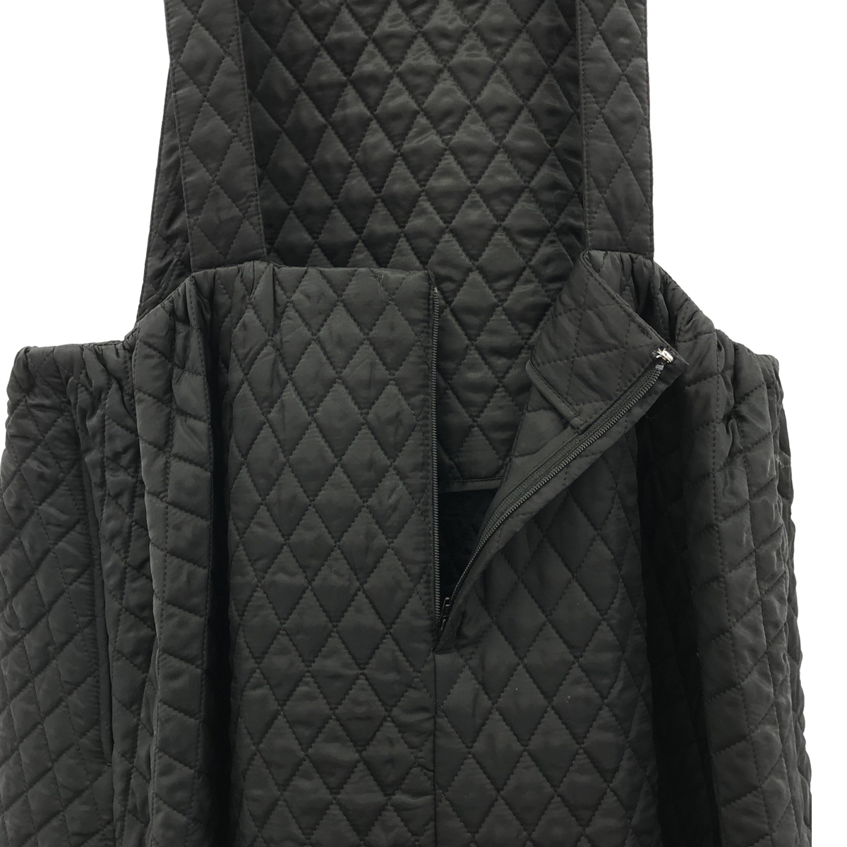 noir kei ninomiya / ノワールケイニノミヤ キルティング Aライン ジャンパースカート