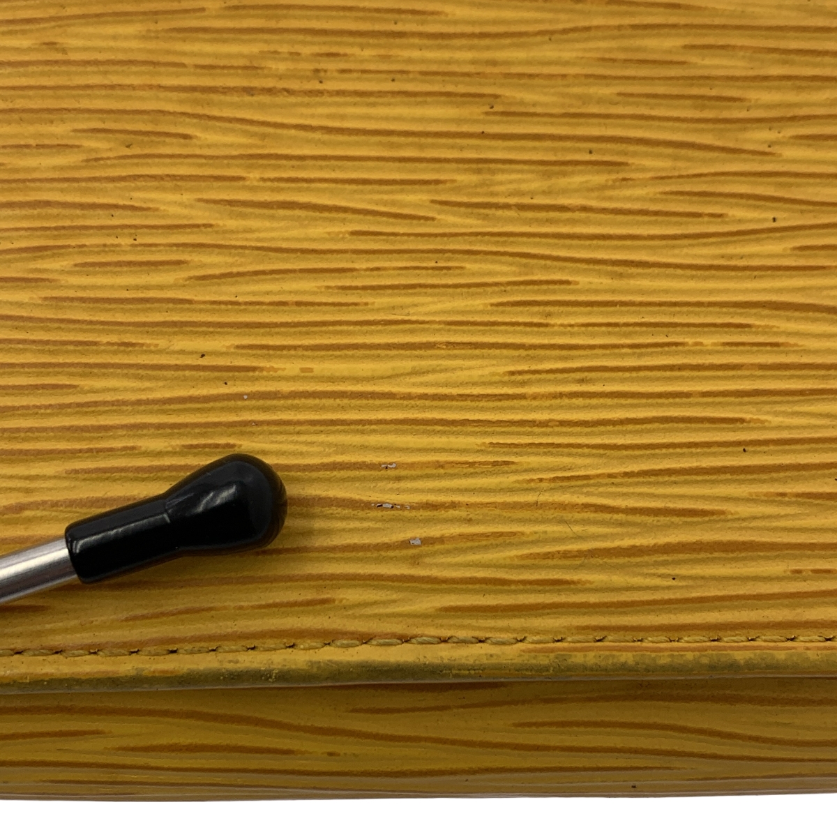 Louis Vuitton / ルイヴィトン エピ ポルトモネ・ビエ・トレゾール L字ジップ 二つ折り財布 レザー ウォレット