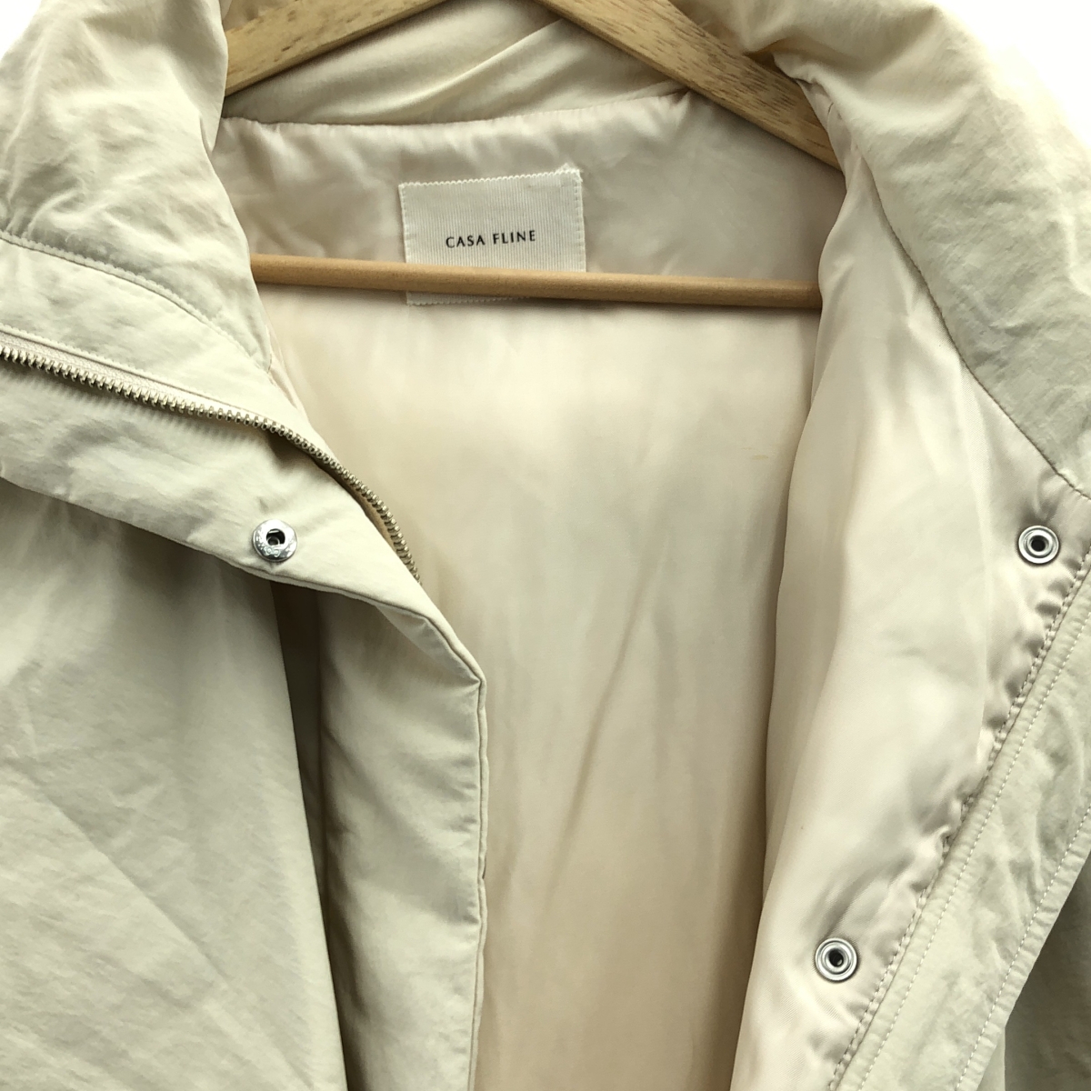 CASA FLINE / カーサフライン フードマフラー付き 中綿 コート