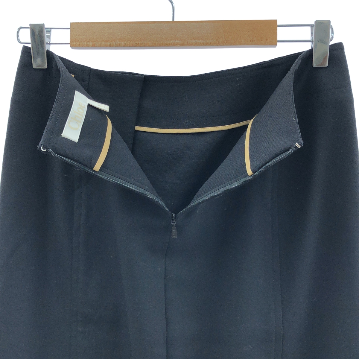 Chloe / クロエ ロゴボタン サイドジップ スカート