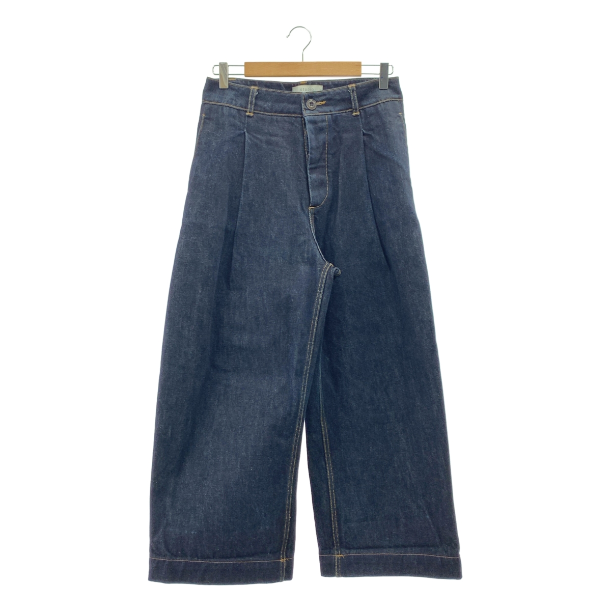 Studio Nicholson / スタジオニコルソン