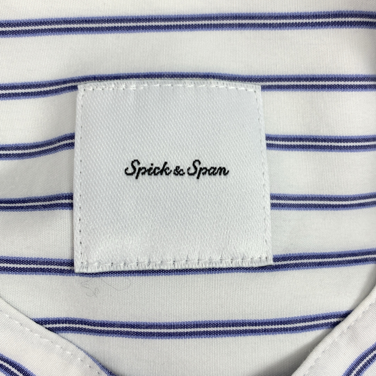 Spick and Span / スピックアンドスパン パールボタンギャザースリーブストライプシャツ