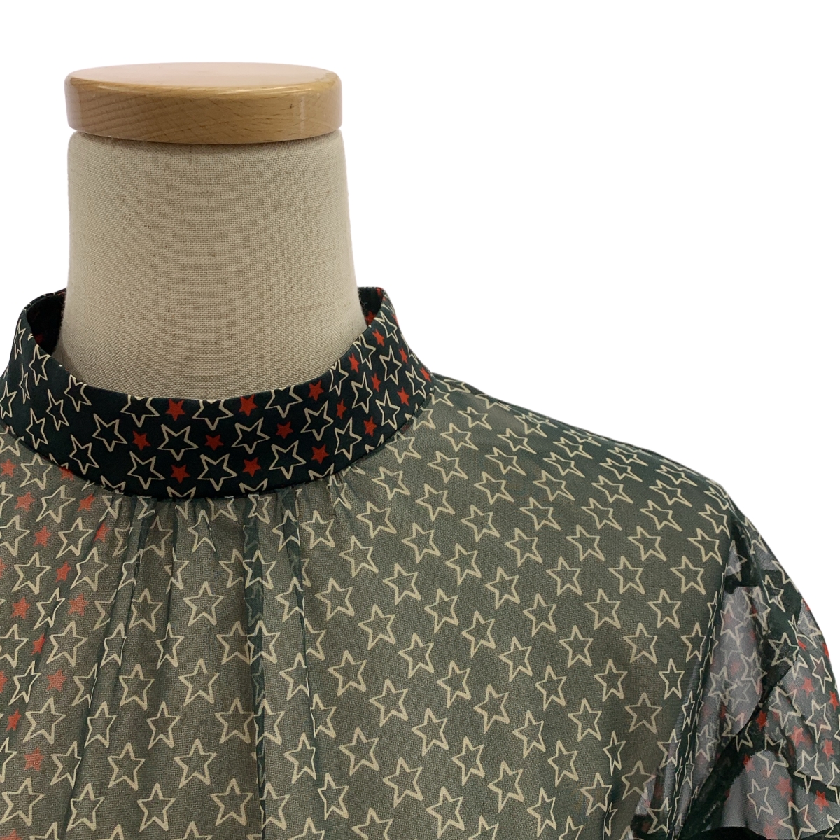 sacai / サカイ 総柄 シアー ノースリーブ ブラウス