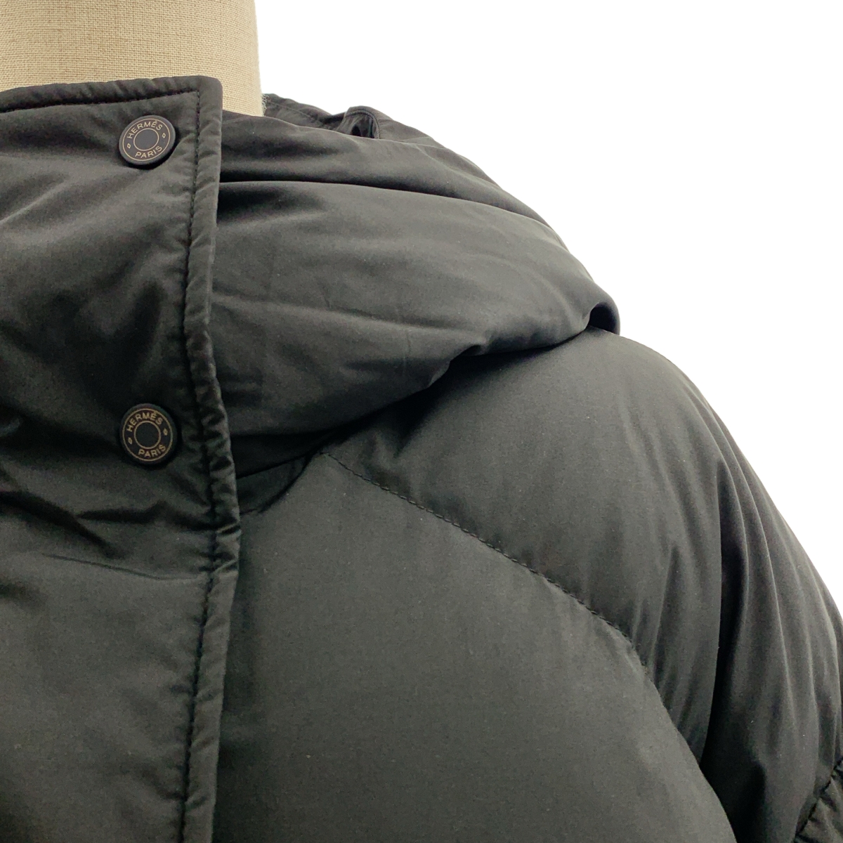 HERMES / エルメス セリエボタン ロゴジップ ドローストリング ダウン ジャケット フーディ