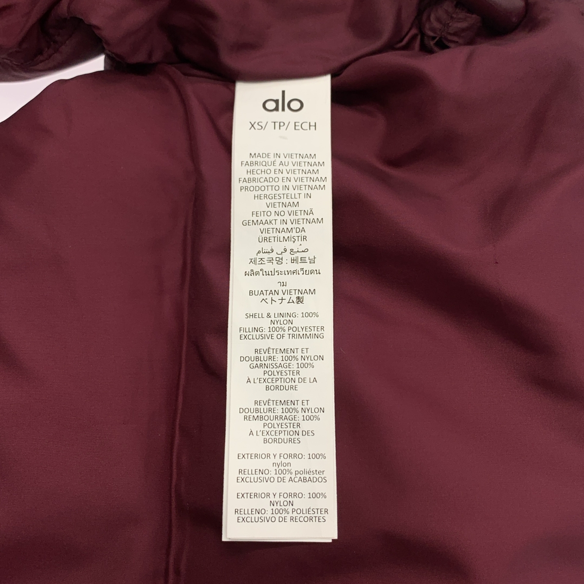 alo / アロー Cropped Gold Rush Puffer Vest クロップド パファーベスト