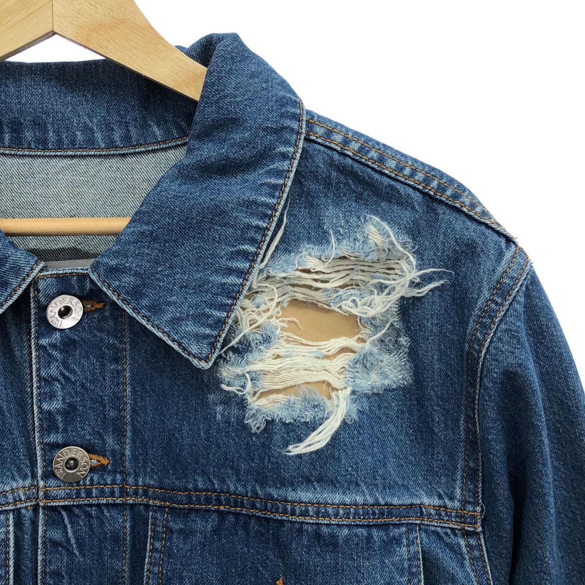 JW Anderson / ジェイダブルアンダーソン DISTRESSED COLLARED BUTTON-UP JACKET ダメージ加工 デニムジャケット
