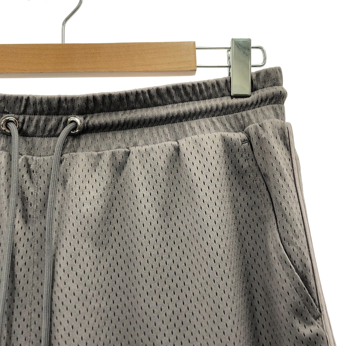 KITH / キス ロゴ刺しゅう メッシュ ショートパンツ