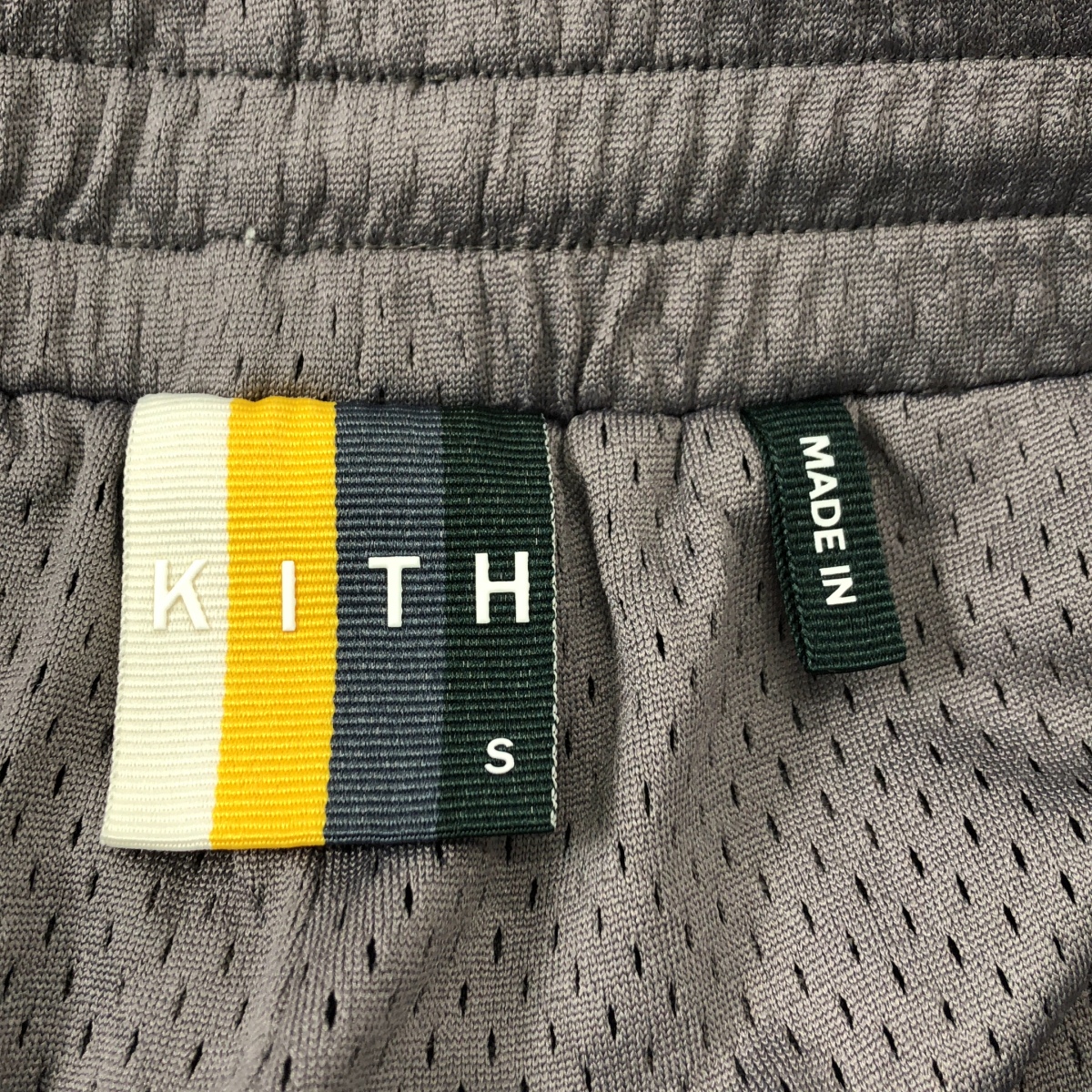 KITH / キス ロゴ刺しゅう メッシュ ショートパンツ